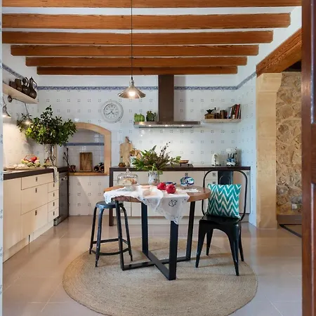 Villa Cuarassa Family