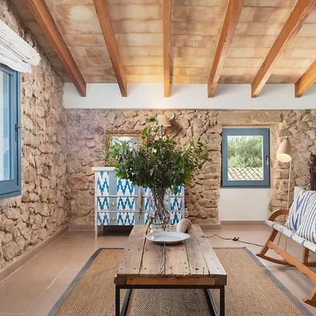 Cuarassa Family Villa *