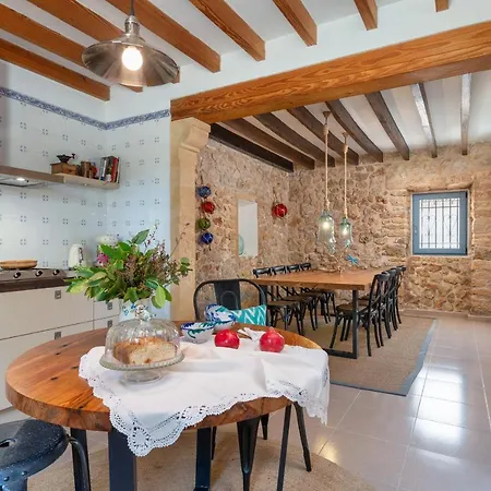 Villa Cuarassa Family *